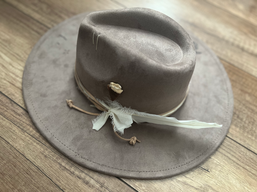 Sophie Taupe Rancher  image 4