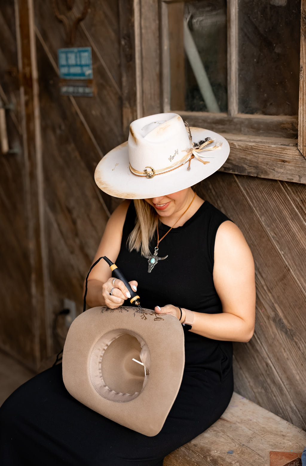 Longhorn Wanderer Necklace